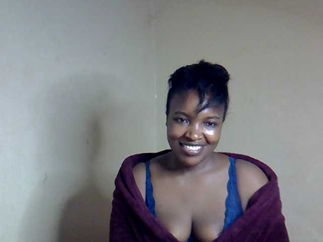 sexyveemani's BongaCams show and profile