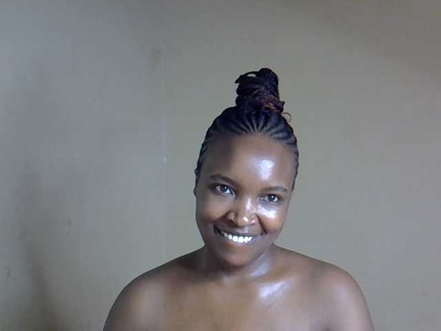 sexyveemani's BongaCams show and profile