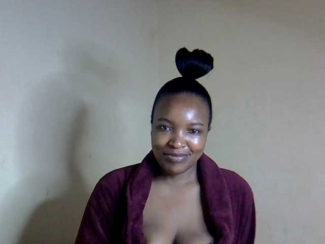 sexyveemani's BongaCams show and profile