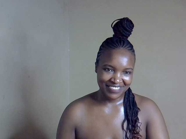 sexyveemani's BongaCams show and profile