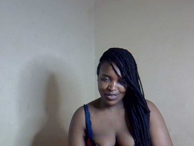 sexyveemani's BongaCams show and profile