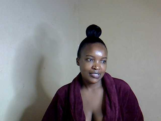 sexyveemani's BongaCams show and profile