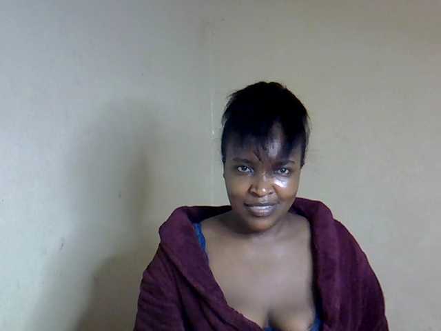 sexyveemani's BongaCams show and profile