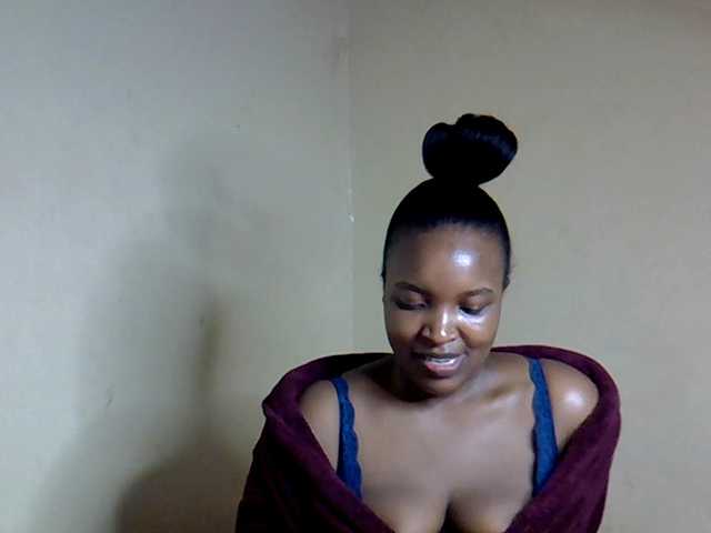 sexyveemani from BongaCams is Freechat