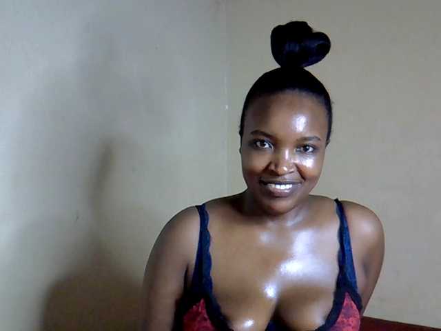 sexyveemani's BongaCams show and profile