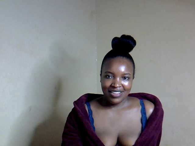 sexyveemani from BongaCams is Freechat