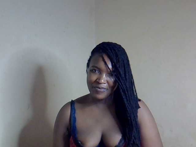 sexyveemani's BongaCams show and profile