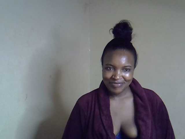 sexyveemani's BongaCams show and profile