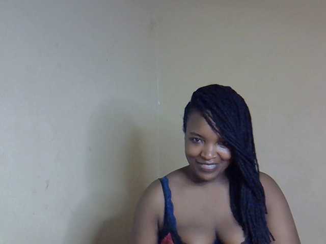 sexyveemani's BongaCams show and profile