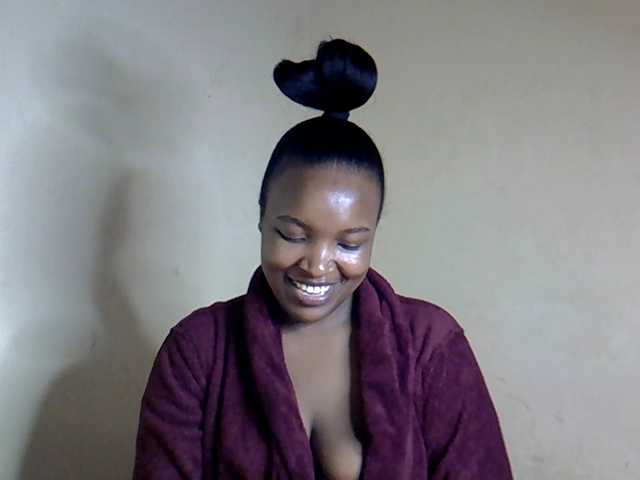 sexyveemani's BongaCams show and profile