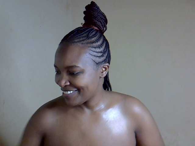 sexyveemani's BongaCams show and profile