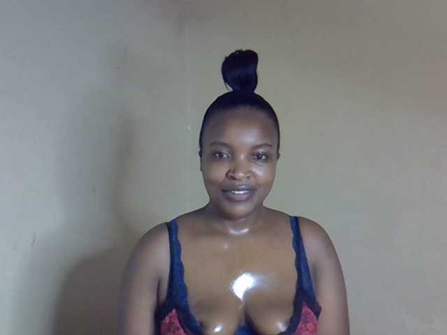 sexyveemani's BongaCams show and profile