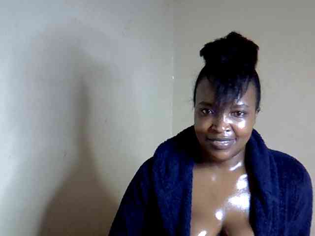 sexyveemani webcam
