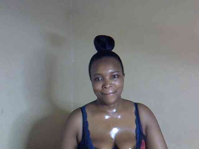 sexyveemani webcam