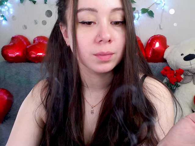 WOWalina's BongaCams show and profile