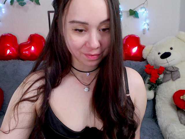 WOWalina's BongaCams show and profile