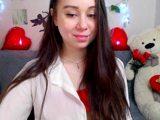 WOWalina's BongaCams show and profile