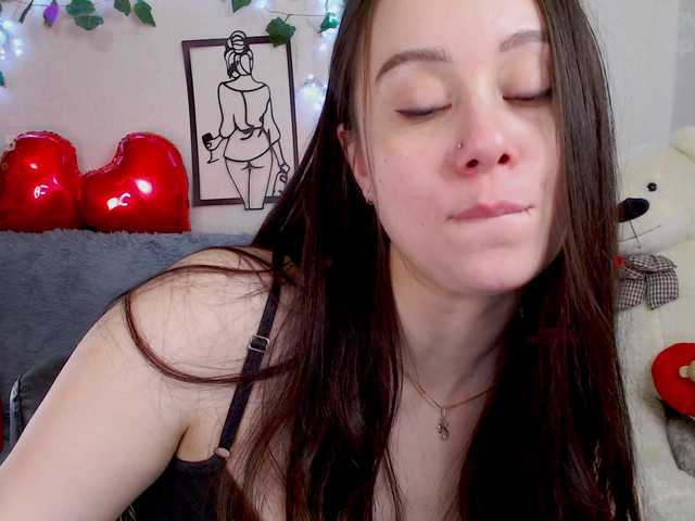 WOWalina's BongaCams show and profile