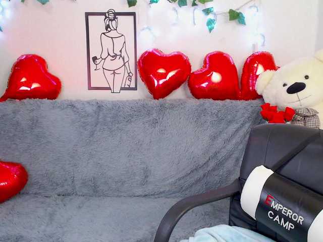 WOWalina's BongaCams show and profile