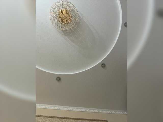 go to chat with VICTORIA_