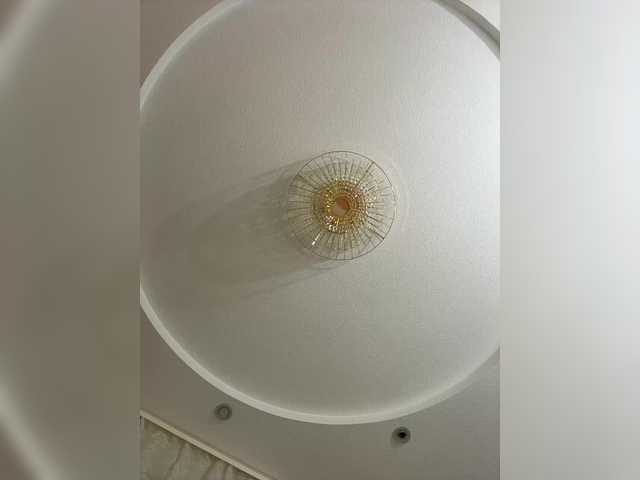 go to chat with VICTORIA_