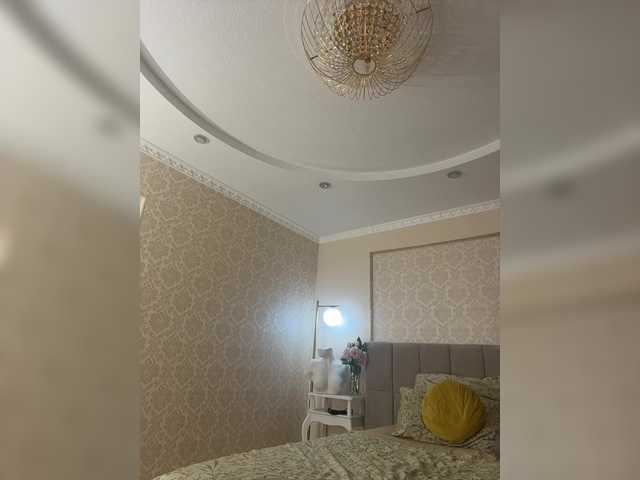 go to chat with VICTORIA_