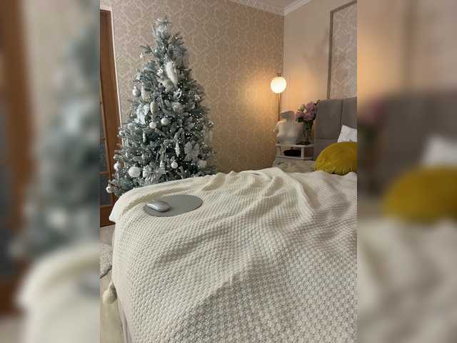 go to chat with VICTORIA_