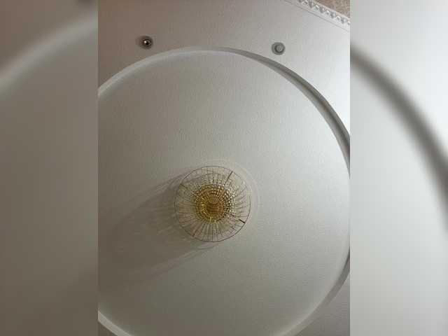 Vikusha's BongaCams show and profile