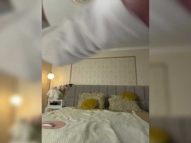 go to chat with VICTORIA_