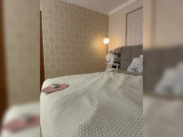 Vikusha's BongaCams show and profile