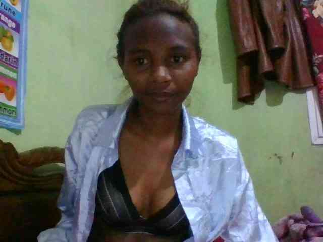 Mayah21a webcam