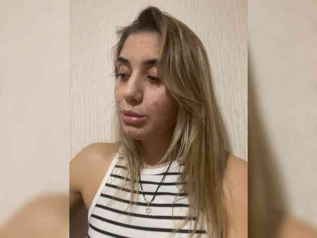 Aleksandra1223 webcam