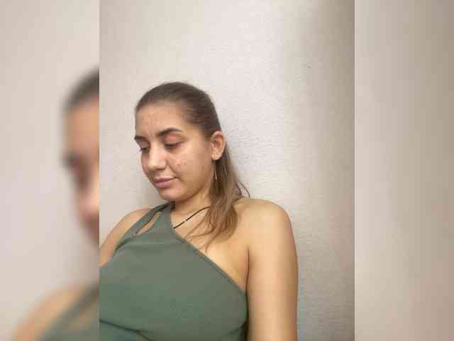 Aleksandra1223 webcam