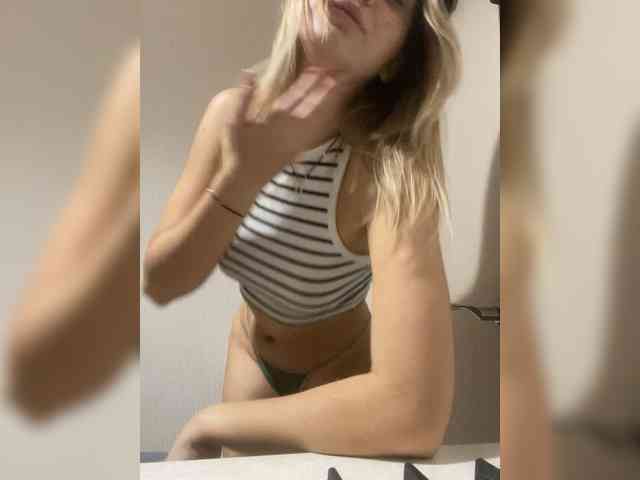 Aleksandra1223 webcam