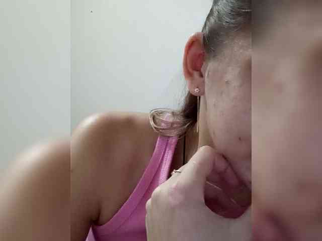 Aleksandra1223 webcam