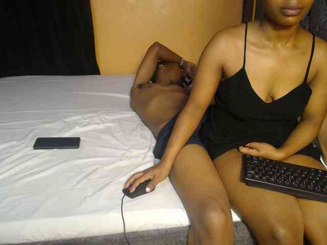 BoonieAndClyde webcam