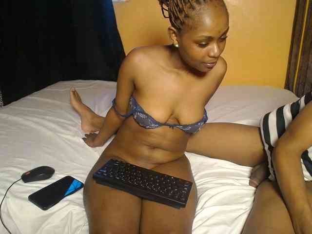 BoonieAndClyde webcam