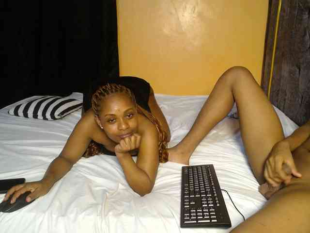 BoonieAndClyde webcam