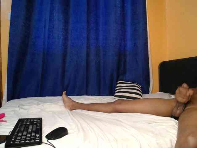 BoonieAndClyde webcam