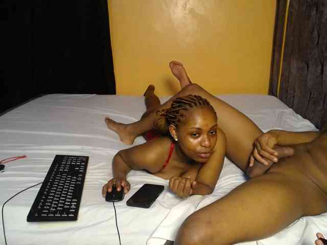 BoonieAndClyde webcam