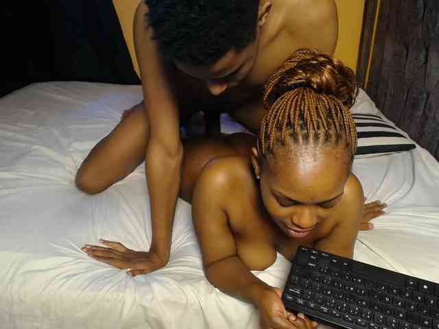 BoonieAndClyde webcam