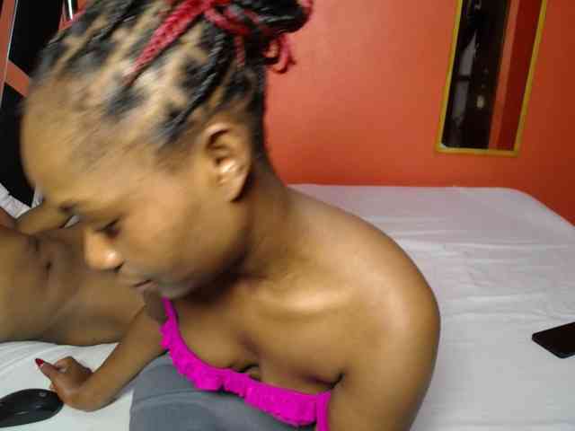 BoonieAndClyde webcam