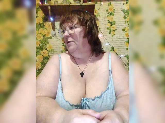 TUTSI6's BongaCams show and profile