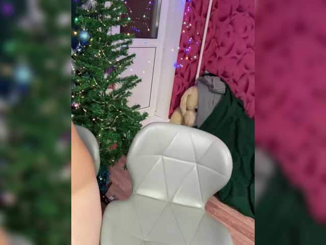 go to chat with Queen-of-squirt