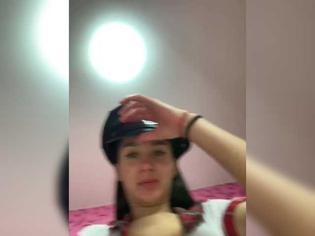 go to chat with Queen-of-squirt