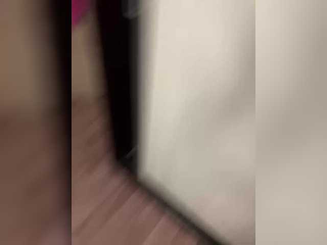 go to chat with Queen-of-squirt