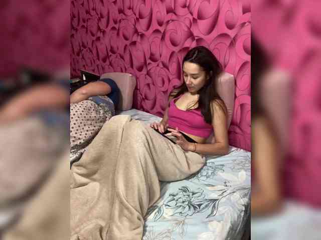 Queen-of-squirt webcam