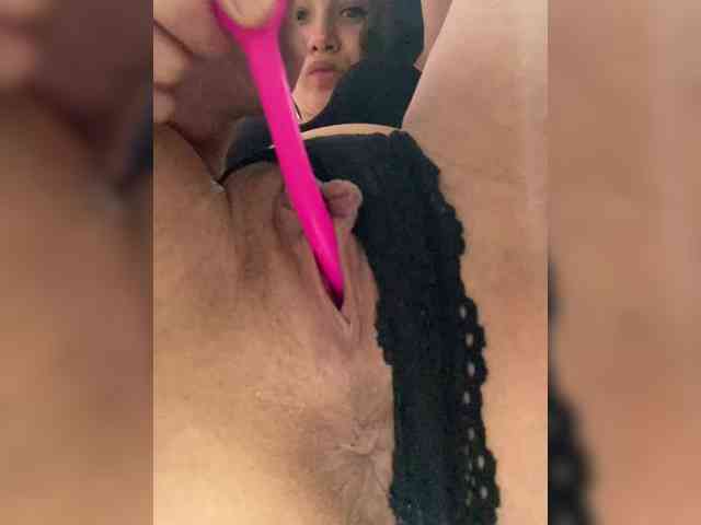 Queen-of-squirt webcam