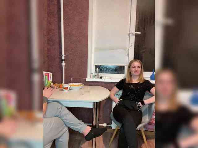 Queen-of-squirt webcam