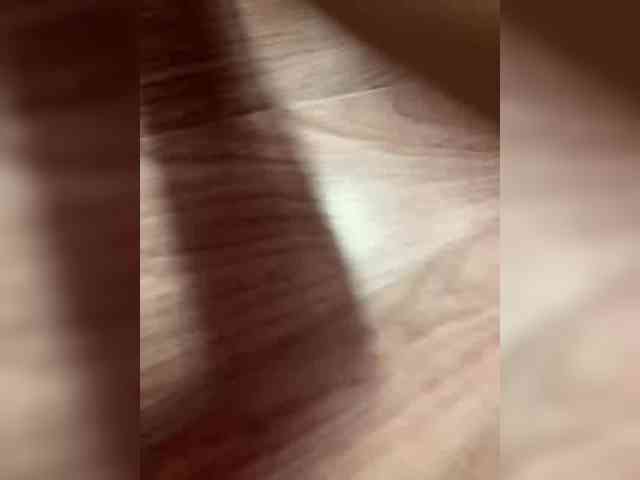 Queen-of-squirt webcam